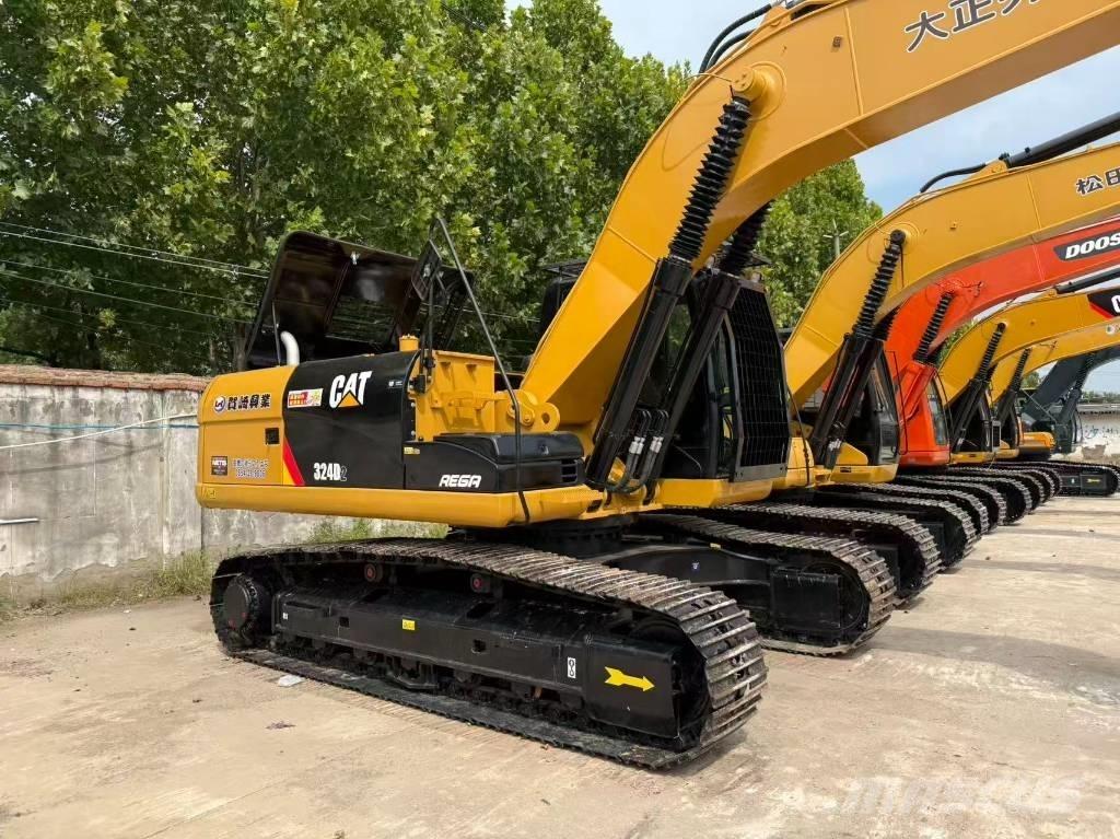 CAT 324 Pásová rýpadla