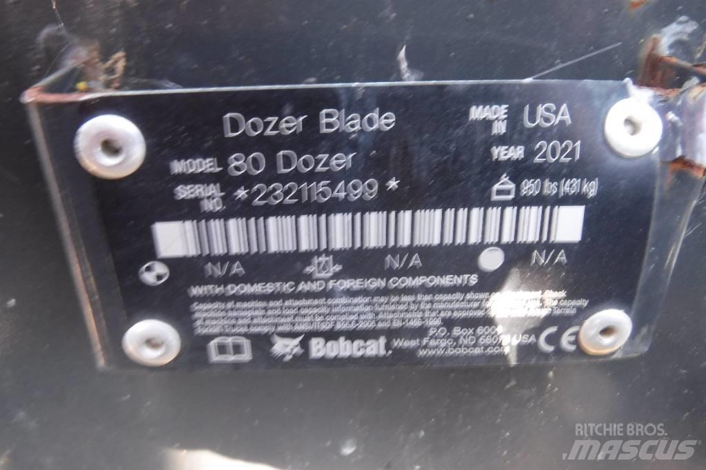 Bobcat T 76 Smykem řízené nakladače