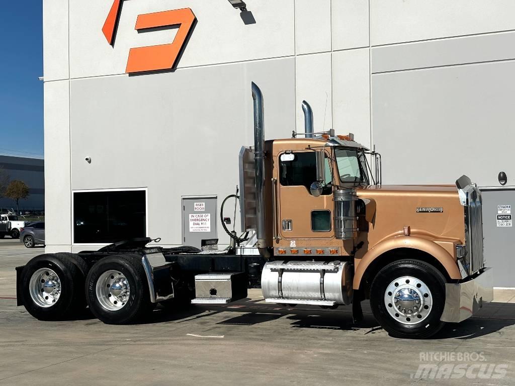 Kenworth W 900 Tahače
