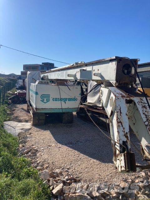 Casagrande B180 Velké vrtací stroje