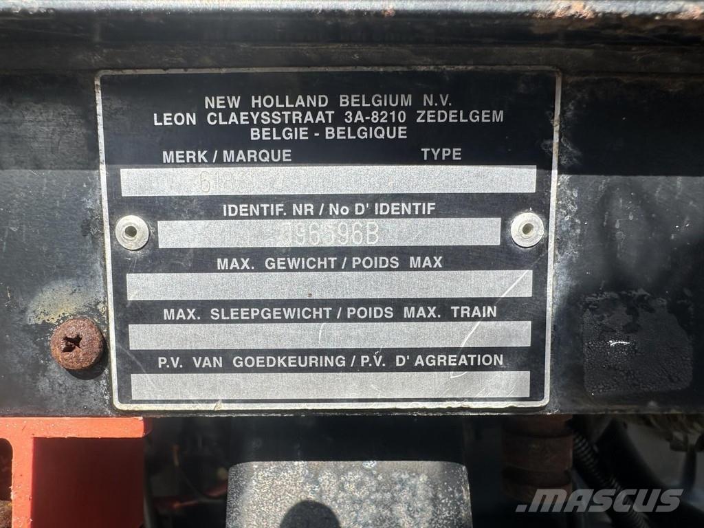 New Holland TS 90 Traktory