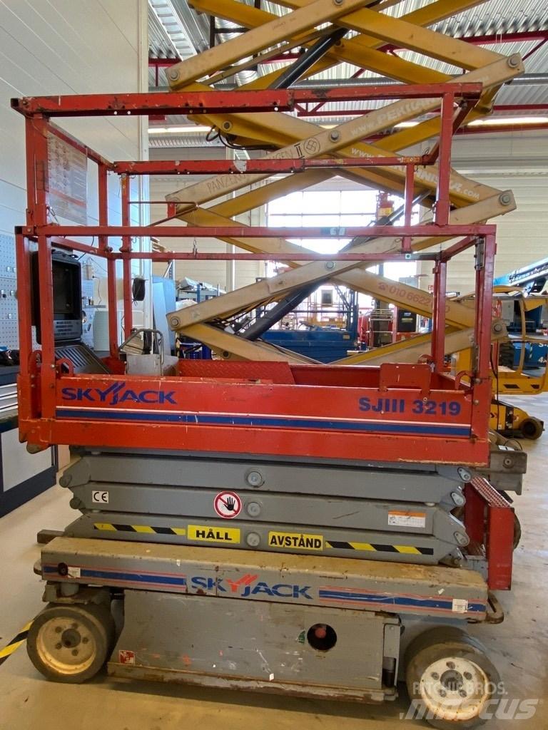 SkyJack SJ 3219 Nůžková zvedací plošina