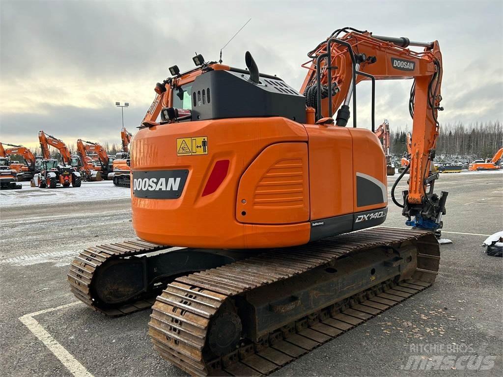 Doosan DX140LCR-5 Pásová rýpadla
