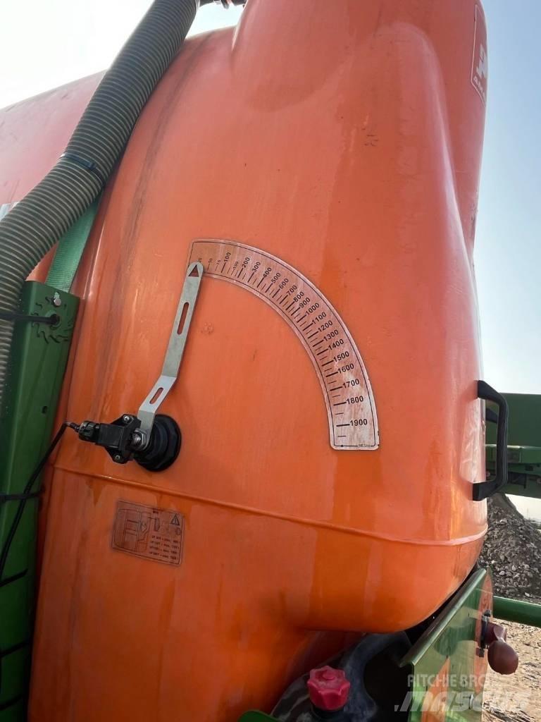 Amazone UF 1801 Nesené postřikovače