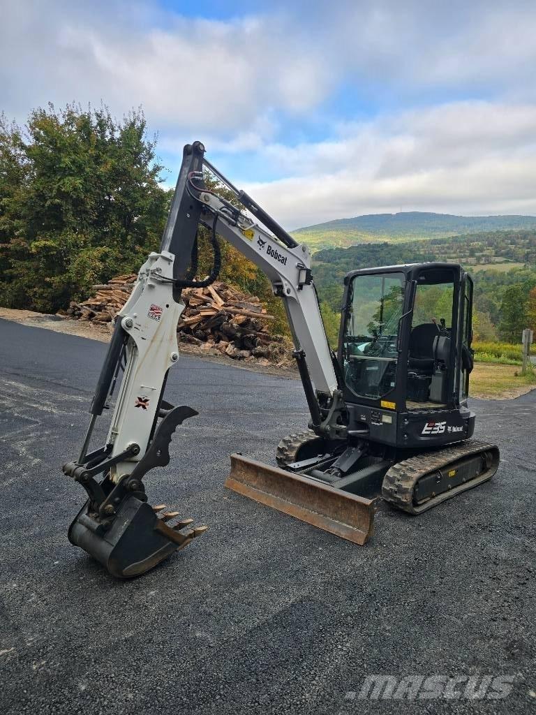 Bobcat E35 Mini rýpadla < 7t