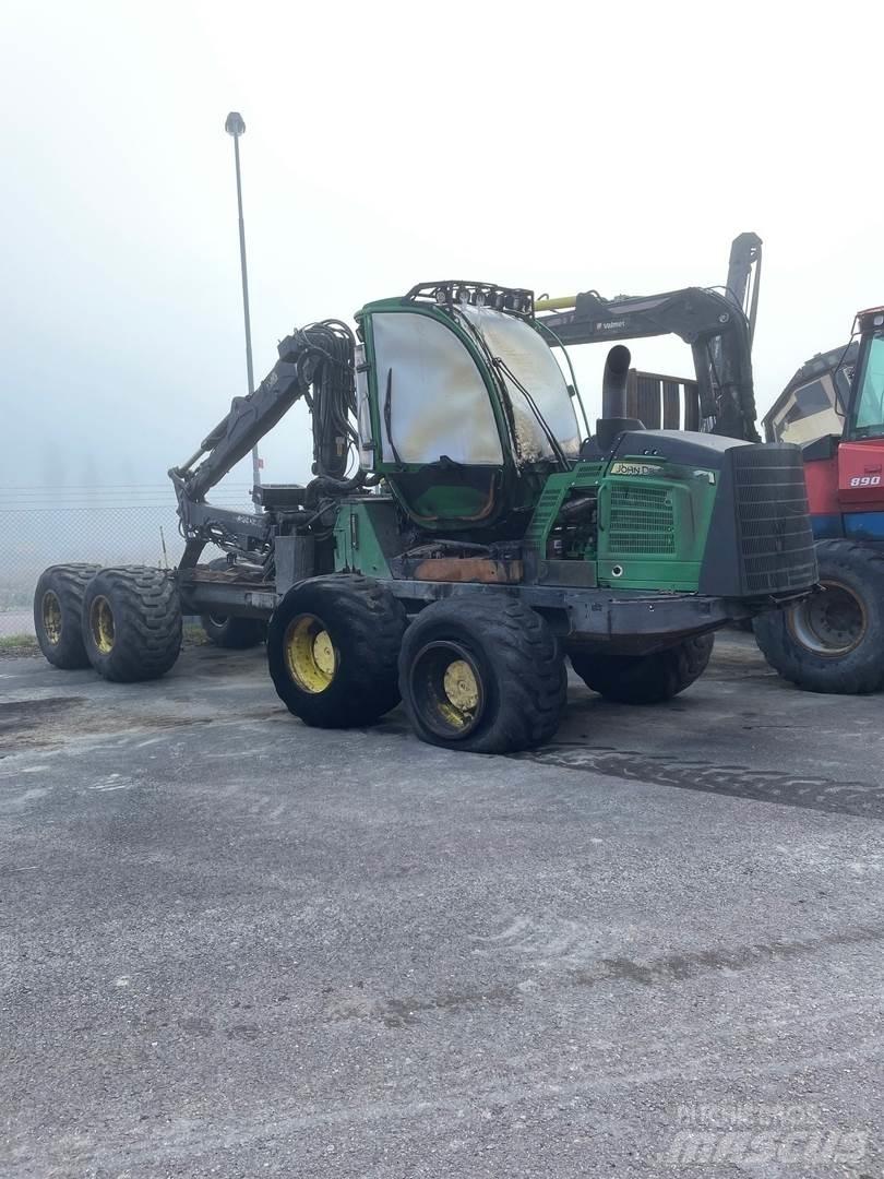 John Deere 1210E Vyvážecí traktory