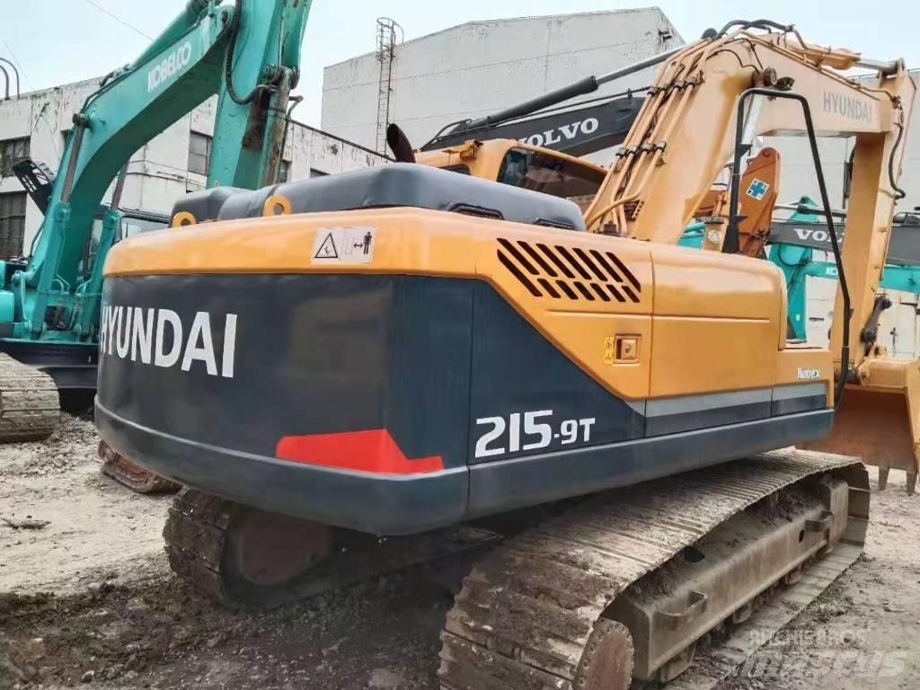 Hyundai R215-9T Kolová rýpadla
