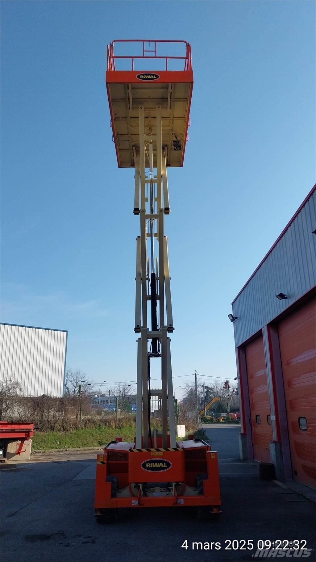 JLG 3394RT Nůžková zvedací plošina
