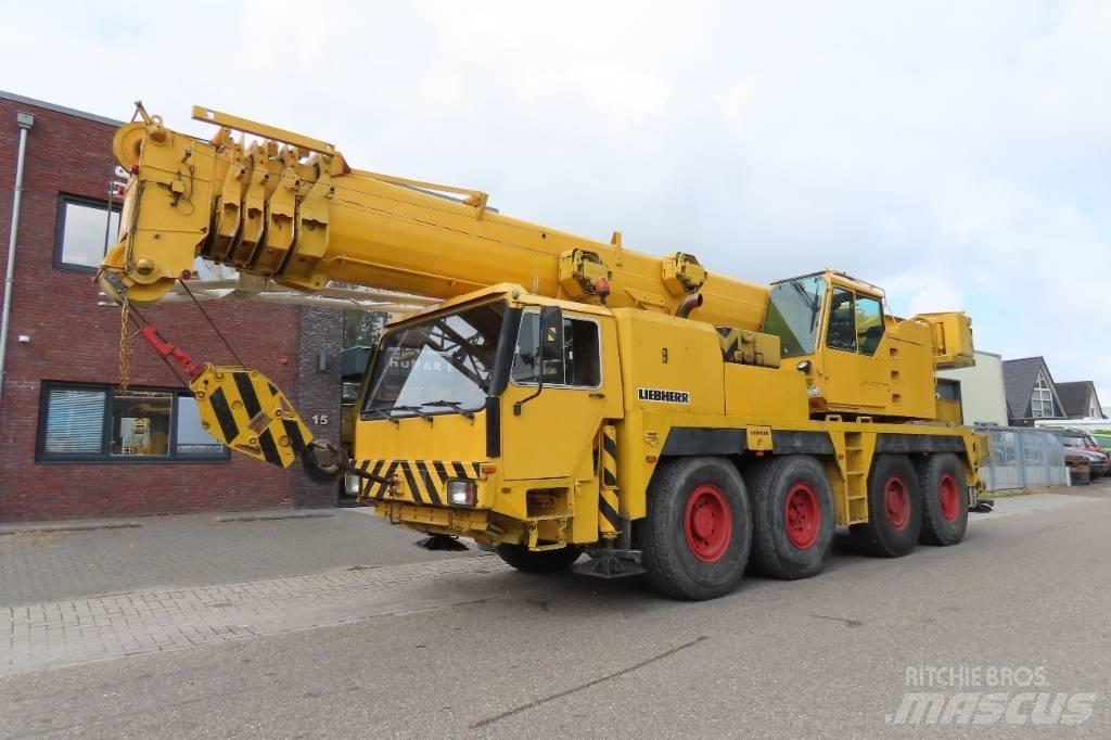 Liebherr LTM 1070-1 Univerzální terénní jeřáby