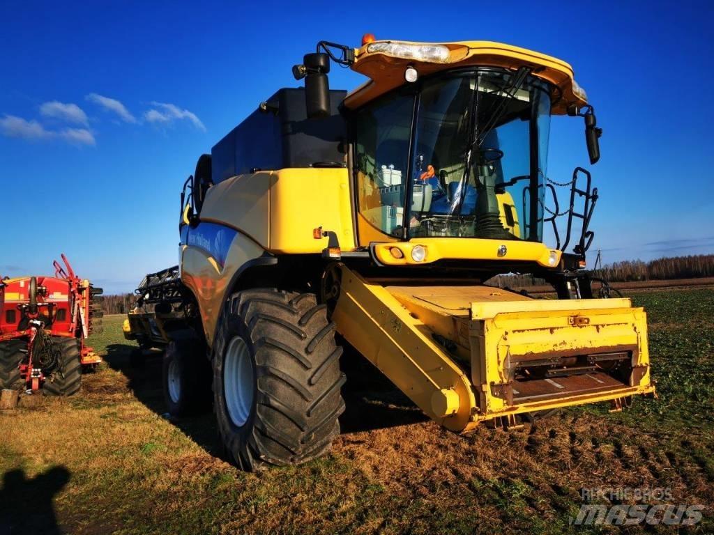 New Holland CX 8080 Sklízecí mlátičky