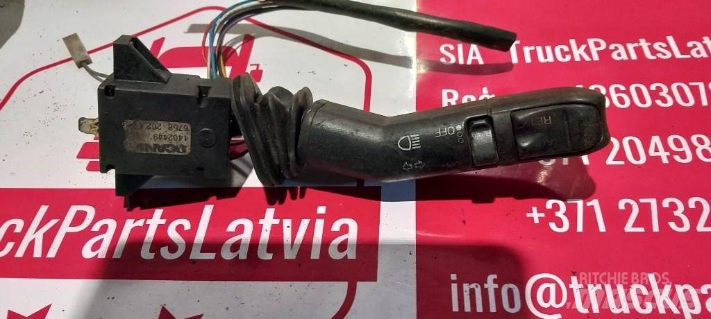 Scania 124.    1402449 Kabiny a interiér