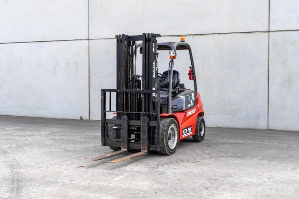 Manitou MI 30 D Dieselové vozíky
