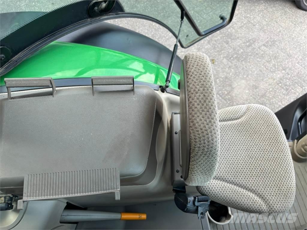 John Deere 6140R Traktory