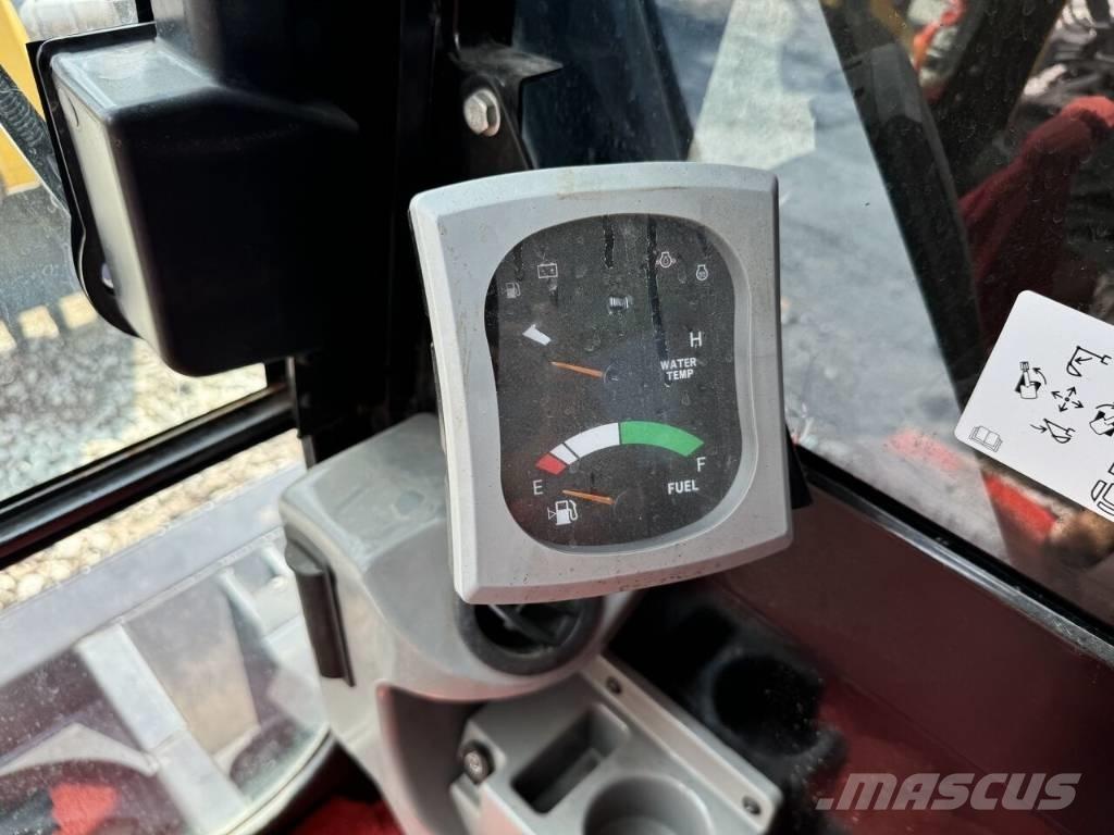 CAT 307 E2 Midi rýpadla 7t - 12t