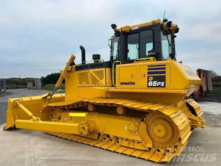 Komatsu D 65PX-18 Pásové dozery
