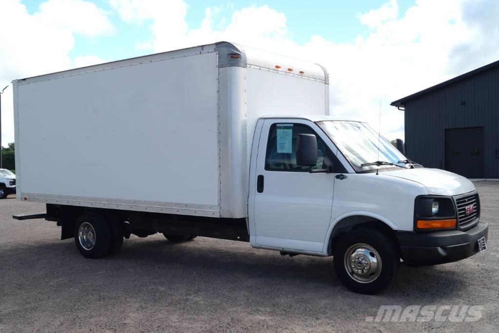 GMC Savana G3500 Skříňová nástavba