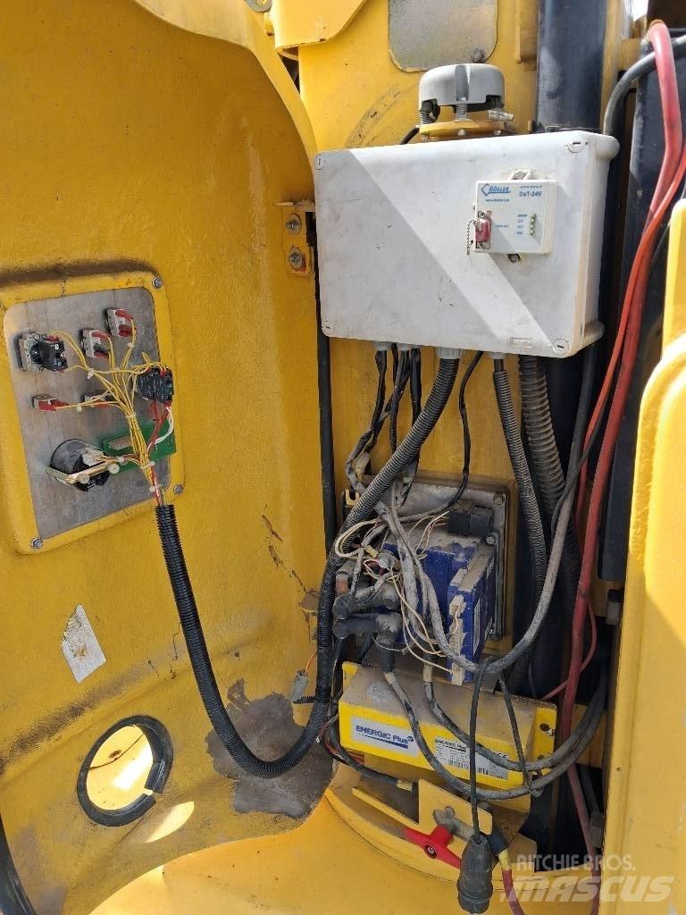 Manitou 105 VJR 2 Vertikální sloupové výtahy