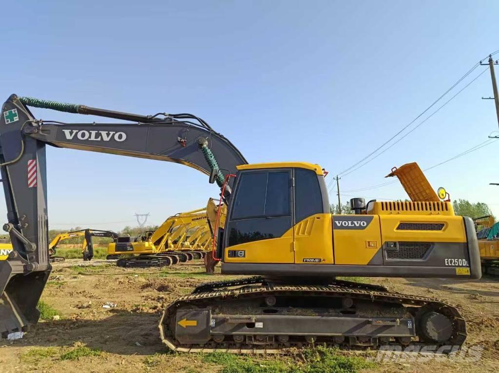 Volvo EC 250 D L Pásová rýpadla