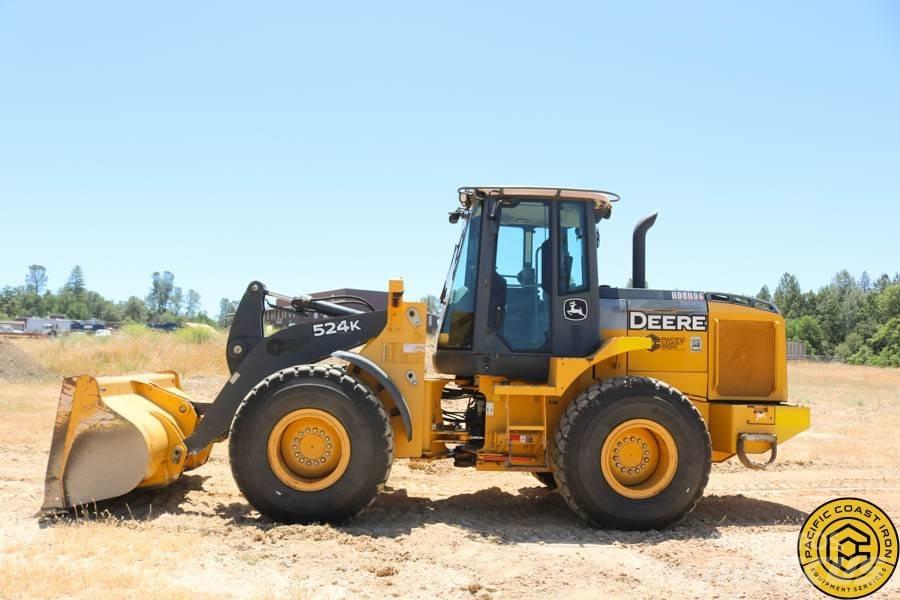 DEERE 524K Kolové nakladače