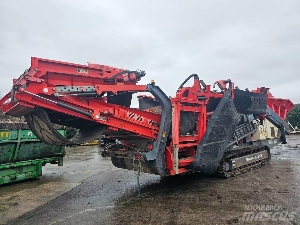 Sandvik QE 441 Mobilní třídiče