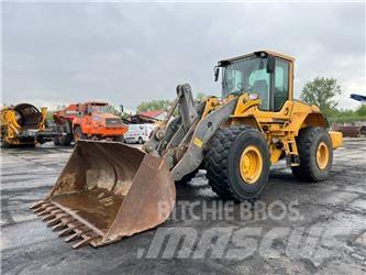 Volvo L 120 F Kolové nakladače