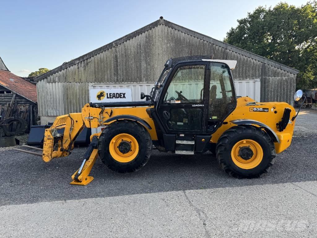JCB 535-140 Hiviz Teleskopické manipulátory