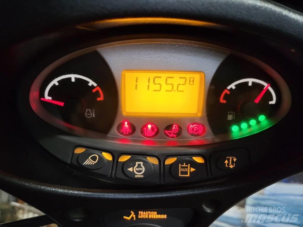 Bobcat T870 Smykem řízené nakladače