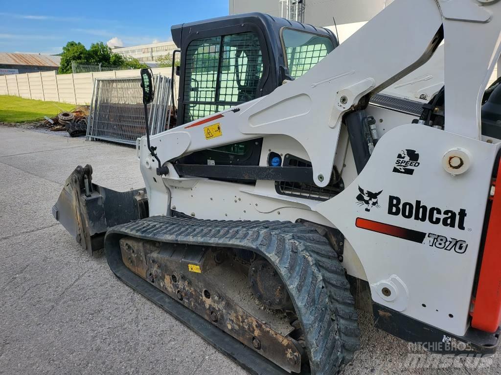 Bobcat T870 Smykem řízené nakladače