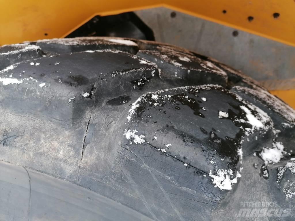 Volvo A 25 G Kloubové dempry