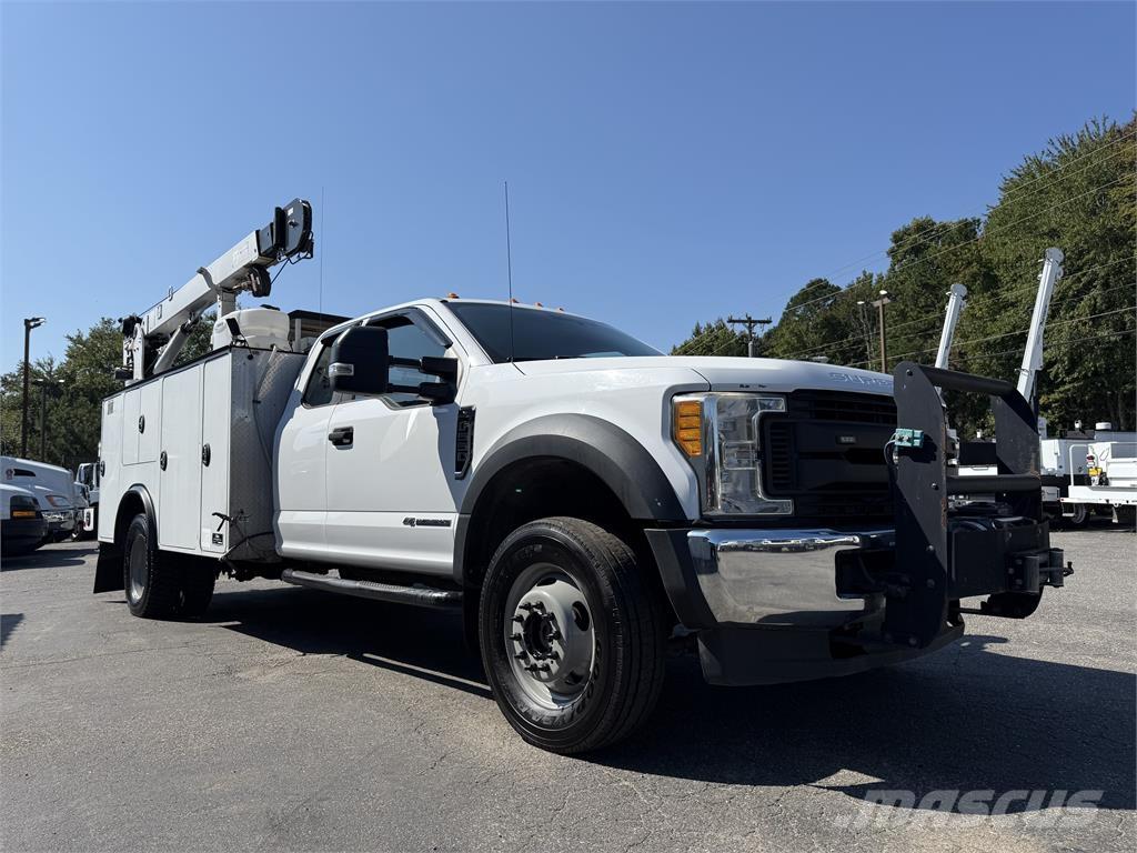 Ford F550 Komunální / Multi-užitková vozidla