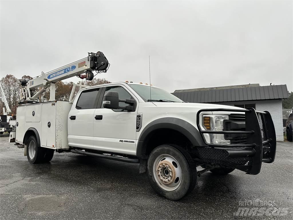 Ford F550 Komunální / Multi-užitková vozidla