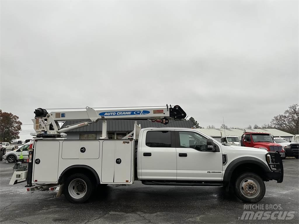 Ford F550 Komunální / Multi-užitková vozidla