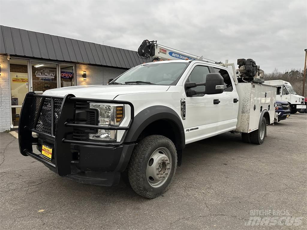 Ford F550 Komunální / Multi-užitková vozidla