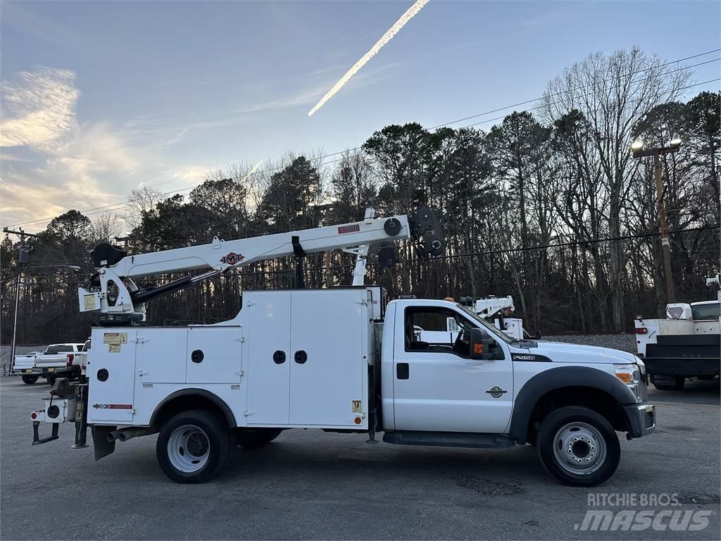 Ford F550 Komunální / Multi-užitková vozidla