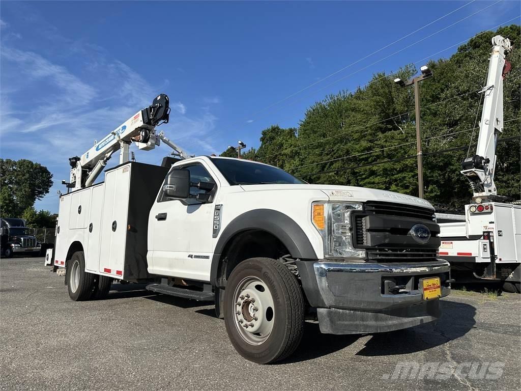 Ford F550 Komunální / Multi-užitková vozidla