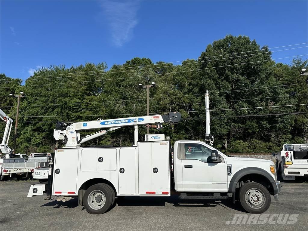 Ford F550 Komunální / Multi-užitková vozidla