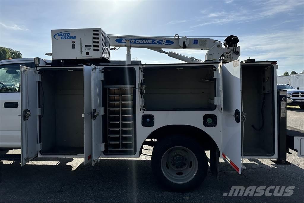 Ford F550 Komunální / Multi-užitková vozidla