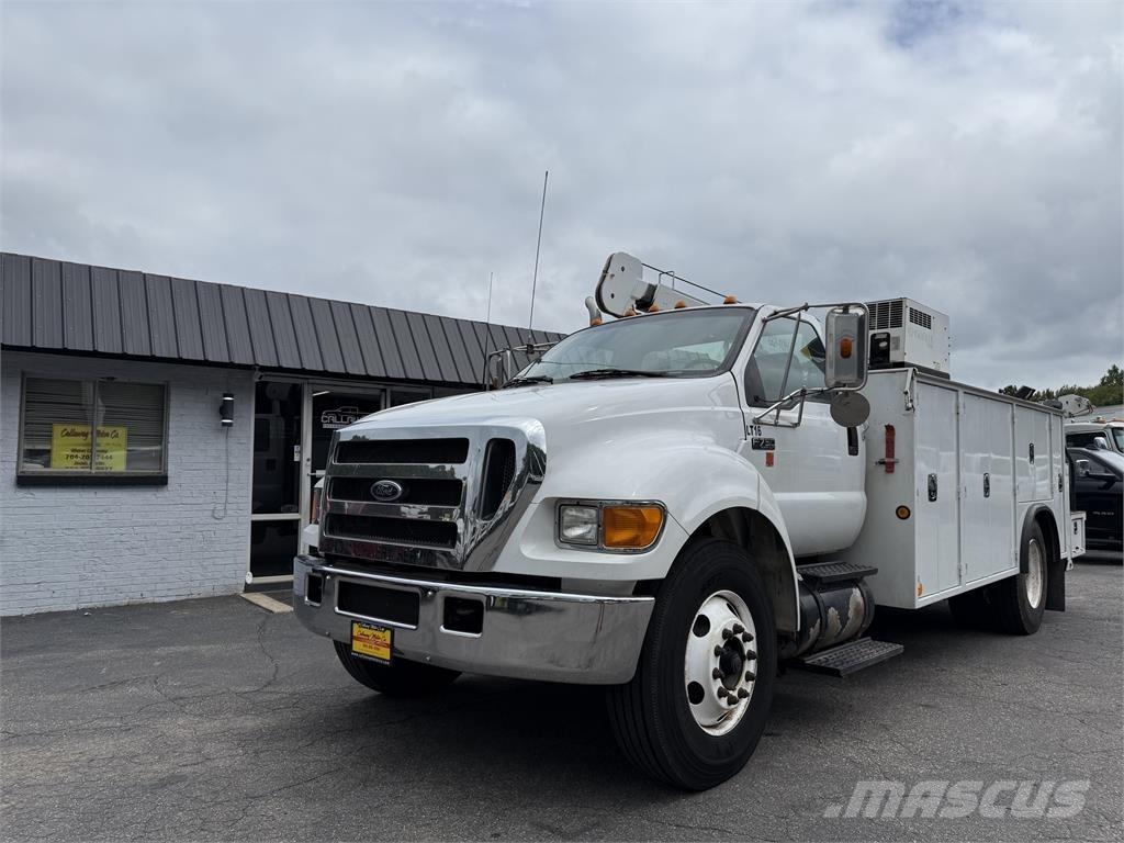 Ford F750 Komunální / Multi-užitková vozidla