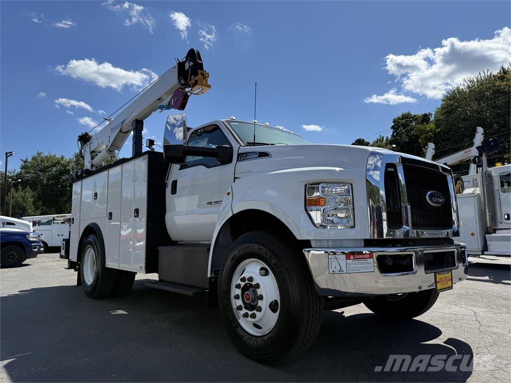 Ford F750 Komunální / Multi-užitková vozidla