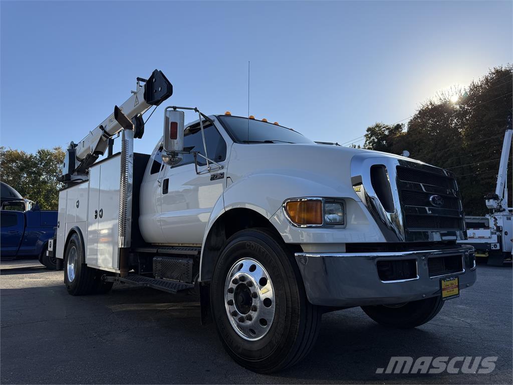 Ford F750 Komunální / Multi-užitková vozidla