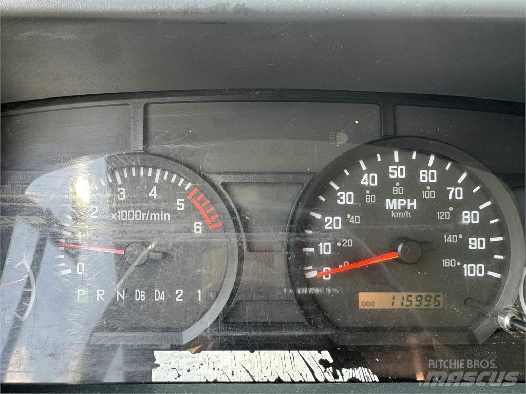 Isuzu NPR HD Sklápěče