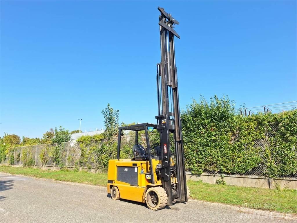 CAT EC55N Další