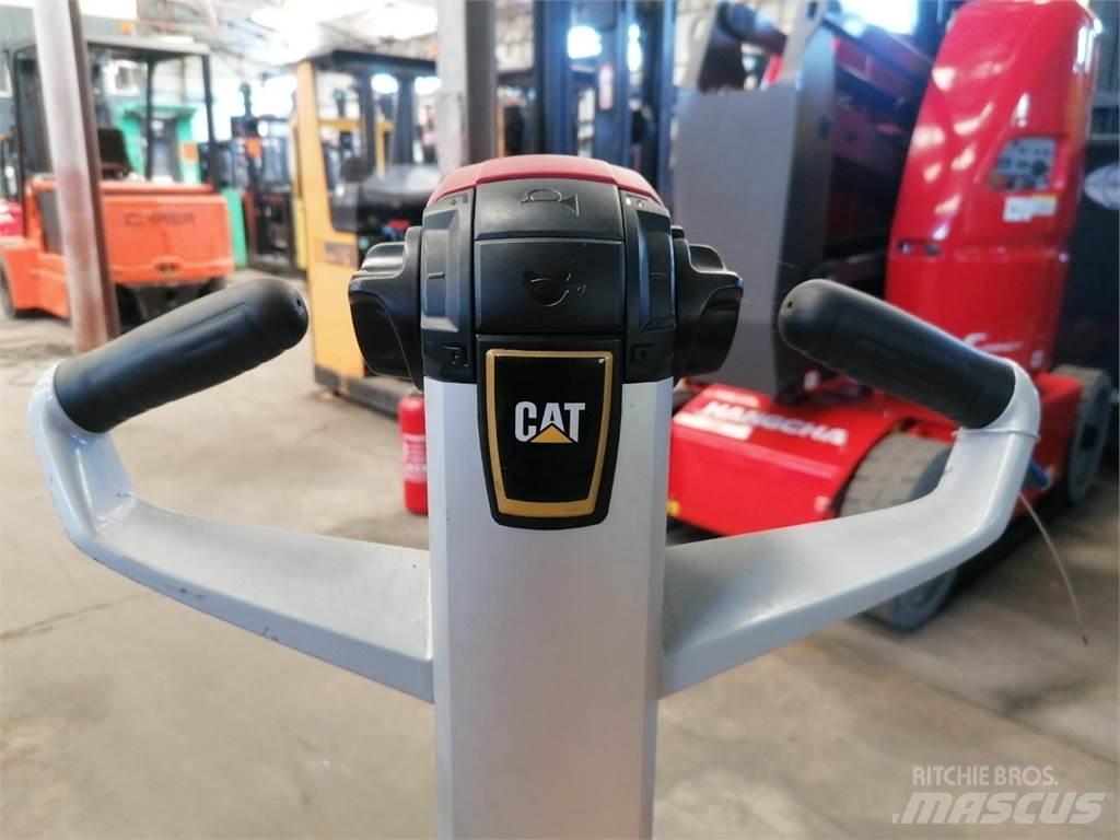 CAT NPP20N2 Ručně vedené vysokozdvižné vozíky