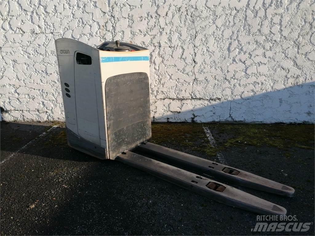 Crown RT4000 Samohybné vozíky