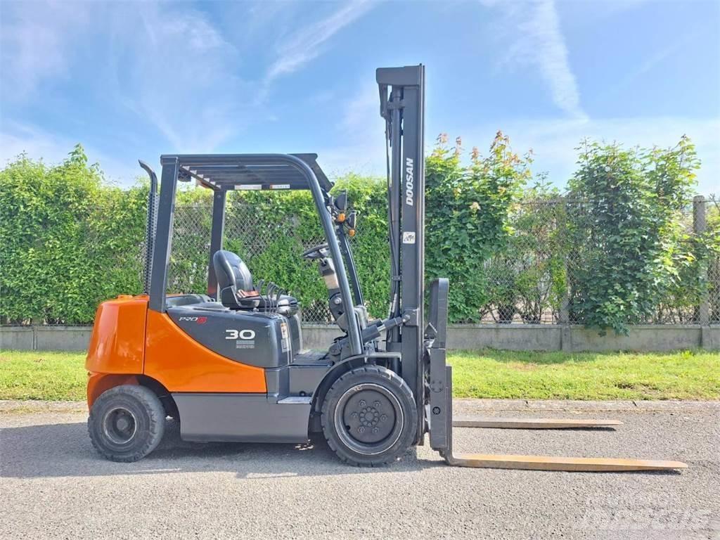 Doosan D30S 5 Další