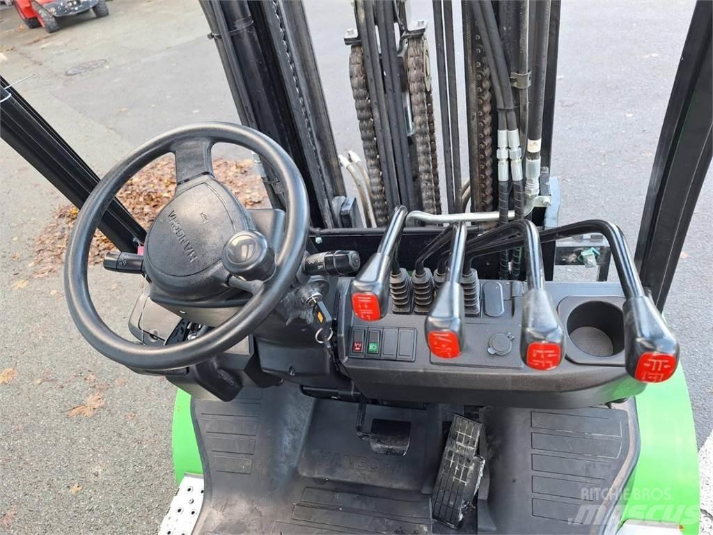 Hangcha XC35i Další