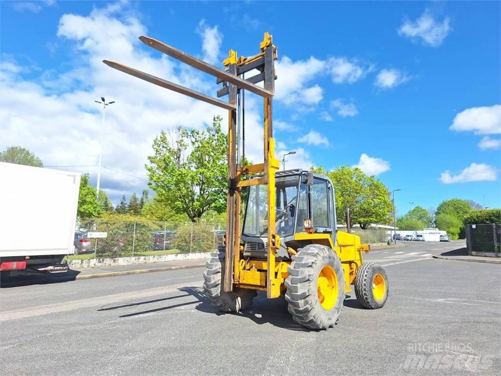 JCB 930-2 Terénní vysokozdvižné vozíky