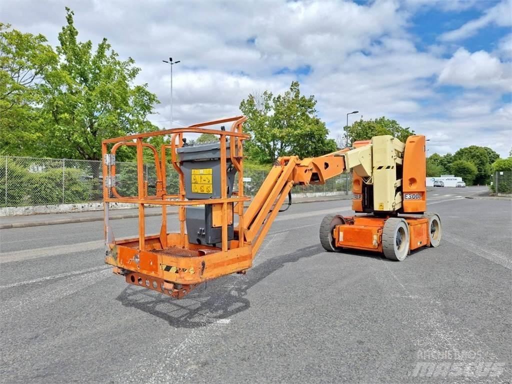 JLG E300AJP Další zvedače a plošiny