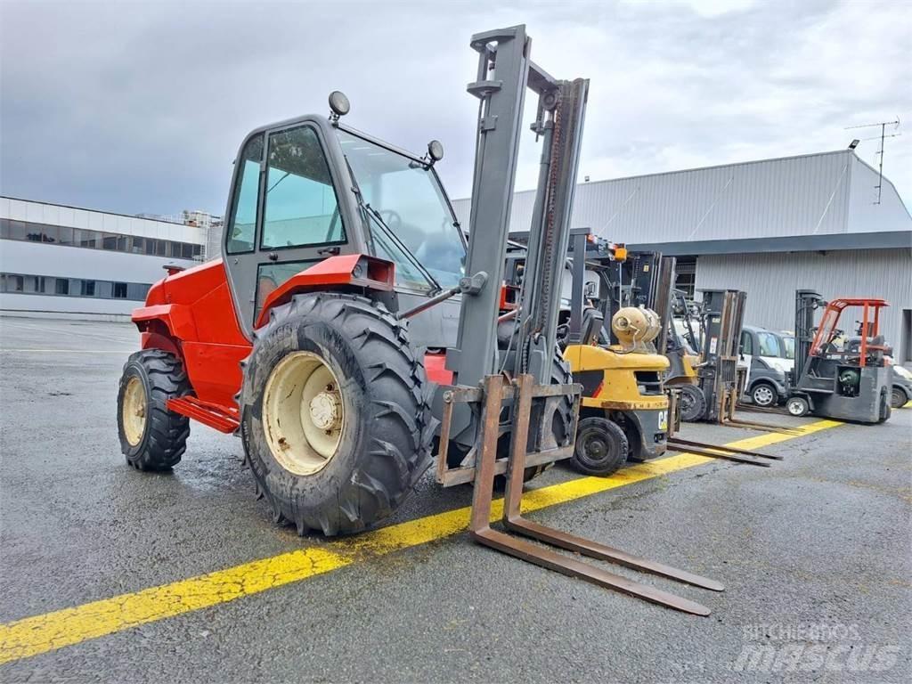 Manitou M30.2 Terénní vysokozdvižné vozíky