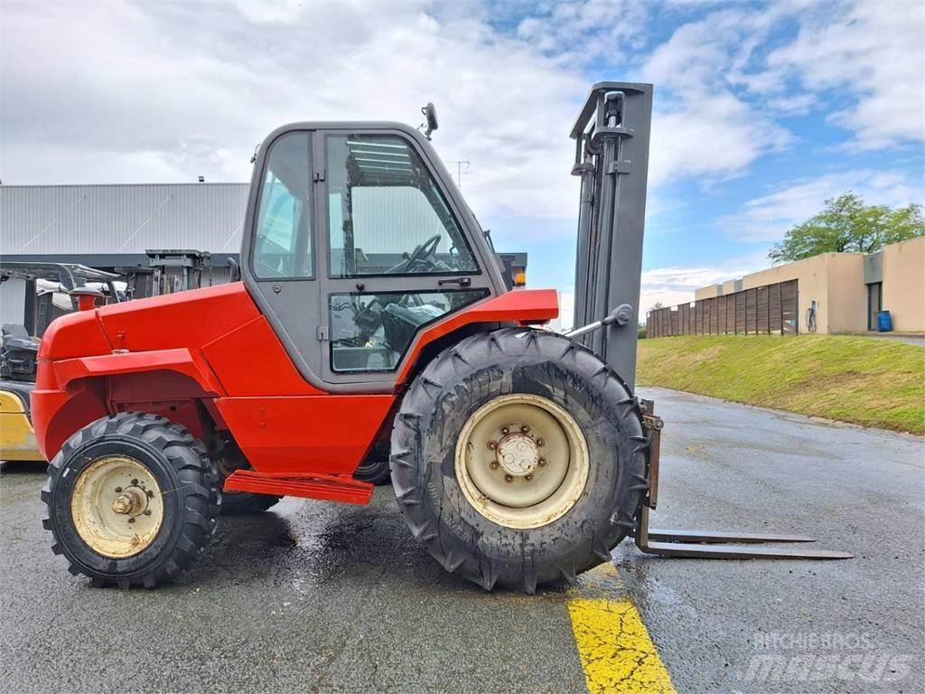 Manitou M30.2 Terénní vysokozdvižné vozíky